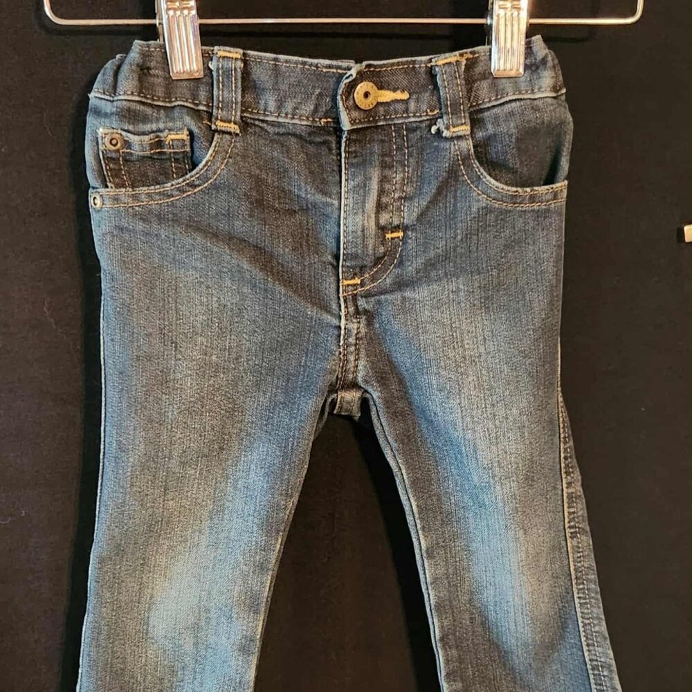 Wrangler Jeans Boys 2T Regular Fit Medium Wash Adjustable Waist